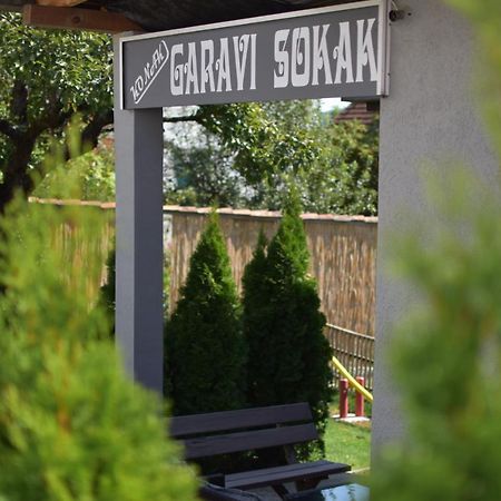 Konak Garavi sokak Kursumlija Kültér fotó